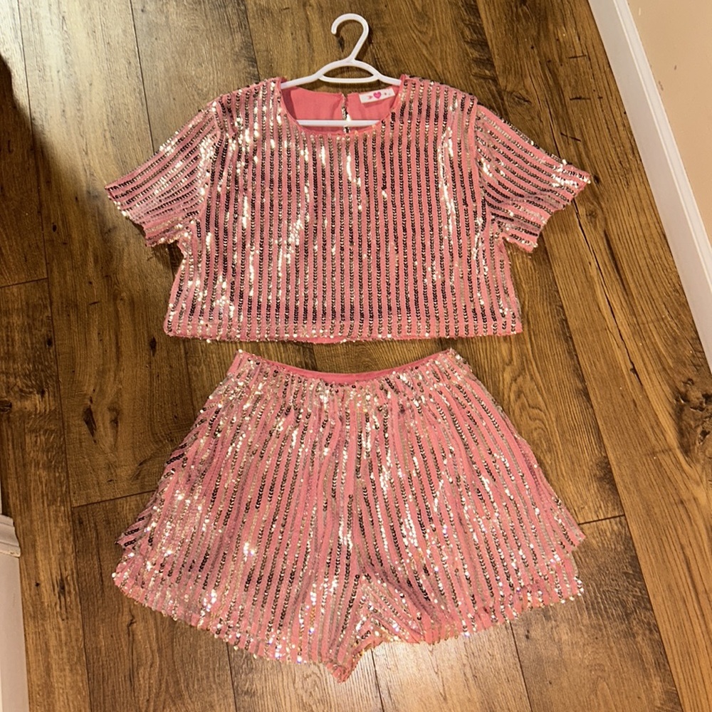 Buddy Love 2 piece sequin set. Perfect for Taylor Swift concert!
